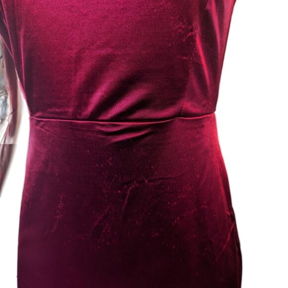 Contemporary Romance Red Satin Mermaid Dress - Picture 6 of 9